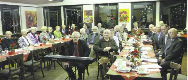 Im Festsaal der Friedenskruges: Mitglieder und Gste der Gruppe Mnster feierten gemeinsam.